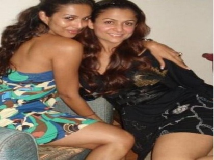 'Same smile, same pose': Malaika Arora shares 15-year-old throwback photo with sister Amrita | 'Same smile, same pose': Malaika Arora shares 15-year-old throwback photo with sister Amrita