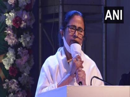 Mamata demands national holiday on Christmas, accuses BJP of 'religious hatred' | Mamata demands national holiday on Christmas, accuses BJP of 'religious hatred'