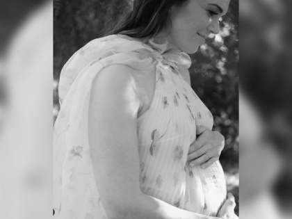 Mandy Moore shares new baby bump photo from maternity shoot | Mandy Moore shares new baby bump photo from maternity shoot