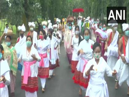 'Mera Houchongba' celebrated in Manipur following COVID-19 protocols | 'Mera Houchongba' celebrated in Manipur following COVID-19 protocols