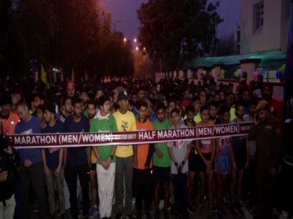 J-K: DGP Dilbagh Singh flags off 'Run for Unity' marathon in Jammu | J-K: DGP Dilbagh Singh flags off 'Run for Unity' marathon in Jammu