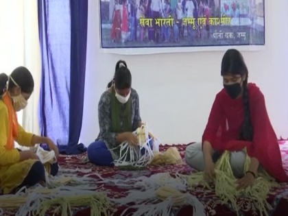 Jammu: Girls make around 2,000 masks daily for COVID-19 warriors | Jammu: Girls make around 2,000 masks daily for COVID-19 warriors