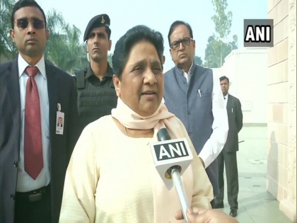 Mayawati targets Yogi over Unnao rape victim death, calls for time bound action | Mayawati targets Yogi over Unnao rape victim death, calls for time bound action
