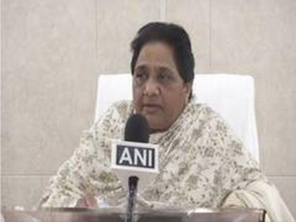 COVID-19 lockdown: Mayawati urges state govts to provide daily needs to poor at low prices | COVID-19 lockdown: Mayawati urges state govts to provide daily needs to poor at low prices