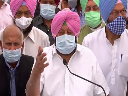 Punjab CM directs police to take action against those vandalising mobile towers | Punjab CM directs police to take action against those vandalising mobile towers Punjab CM directs police to take action against those vandalising mobile towers | Punjab CM directs police to take action against those vandalising mobile towers