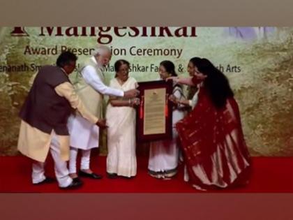 PM Modi calls Lata Mangeshkar melodious rendition of 'Ek Bharat, Shreshtha Bharat' | PM Modi calls Lata Mangeshkar melodious rendition of 'Ek Bharat, Shreshtha Bharat' PM Modi calls Lata Mangeshkar melodious rendition of 'Ek Bharat, Shreshtha Bharat' | PM Modi calls Lata Mangeshkar melodious rendition of 'Ek Bharat, Shreshtha Bharat'