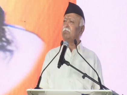 Complaint filed against RSS chief Mohan Bhagwat over '130 crore Indians are Hindus' remark | Complaint filed against RSS chief Mohan Bhagwat over '130 crore Indians are Hindus' remark