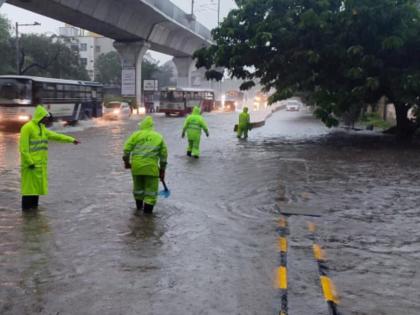 Heavy rain brings Hyderabad to its knees | Heavy rain brings Hyderabad to its knees