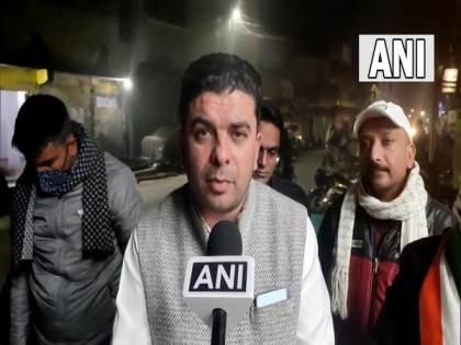 UP polls: Moradabad Congress candidate promises to construct modern slaughterhouses if he wins elections | UP polls: Moradabad Congress candidate promises to construct modern slaughterhouses if he wins elections