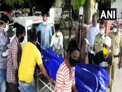 Aurangabad train mishap: Mortal remains of 16 migrant labourers sent to MP | Aurangabad train mishap: Mortal remains of 16 migrant labourers sent to MP