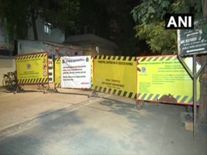 BMC seals area around Uddhav Thackeray's residence after tea seller suspected of contracting COVID-19 | BMC seals area around Uddhav Thackeray's residence after tea seller suspected of contracting COVID-19