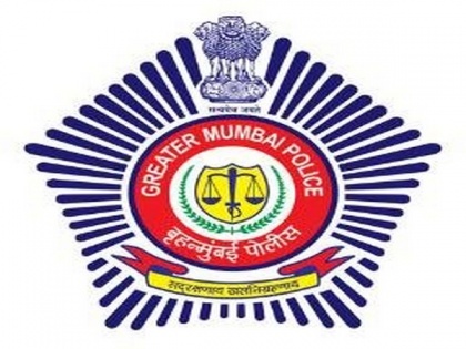 6 Mumbai police constables booked for not reporting to duty | 6 Mumbai police constables booked for not reporting to duty