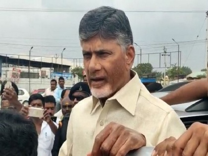 YSRCP leaders stage protest against Chandrababu Naidu in Visakhapatnam | YSRCP leaders stage protest against Chandrababu Naidu in Visakhapatnam