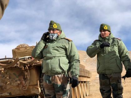 Army chief General Naravane visits forward areas, reviews situation along LAC | Army chief General Naravane visits forward areas, reviews situation along LAC Army chief General Naravane visits forward areas, reviews situation along LAC | Army chief General Naravane visits forward areas, reviews situation along LAC