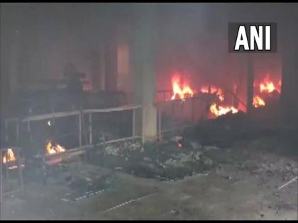 Andhra: Fire breaks out at apparel warehouse in Visakhapatnam, no casualties reported | Andhra: Fire breaks out at apparel warehouse in Visakhapatnam, no casualties reported Andhra: Fire breaks out at apparel warehouse in Visakhapatnam, no casualties reported | Andhra: Fire breaks out at apparel warehouse in Visakhapatnam, no casualties reported