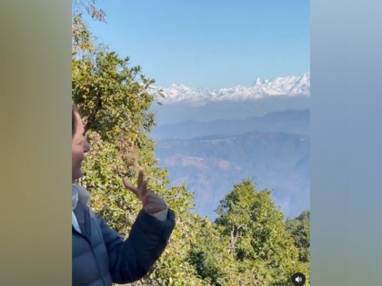 Neena Gupta shares enthralling view of snow capped mountains | Neena Gupta shares enthralling view of snow capped mountains