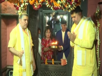 Nepal PM offers prayer at Pashupatinath temple in Varanasi | Nepal PM offers prayer at Pashupatinath temple in Varanasi