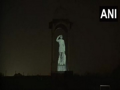 Amit Shah praises PM Modi for unveiling of hologram statue of Netaji Subhas Chandra Bose at India Gate | Amit Shah praises PM Modi for unveiling of hologram statue of Netaji Subhas Chandra Bose at India Gate