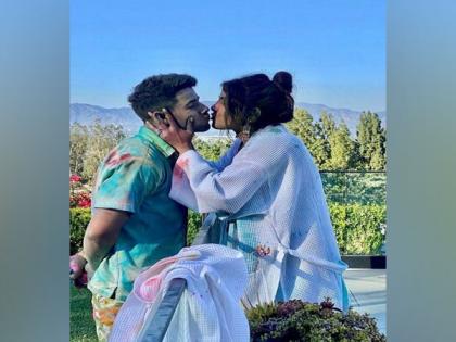 Priyanka Chopra, Nick Jonas share glimpses from fun-filled Holi celebrations with family, friends | Priyanka Chopra, Nick Jonas share glimpses from fun-filled Holi celebrations with family, friends