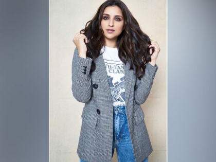 B-town celebs pour in birthday wishes for Parineeti Chopra | B-town celebs pour in birthday wishes for Parineeti Chopra