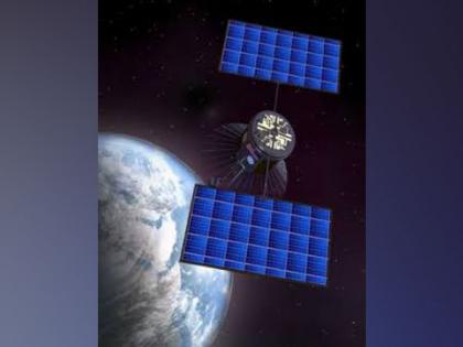 US spy satellite being shadowed by Russian "inspector" spacecraft | US spy satellite being shadowed by Russian "inspector" spacecraft