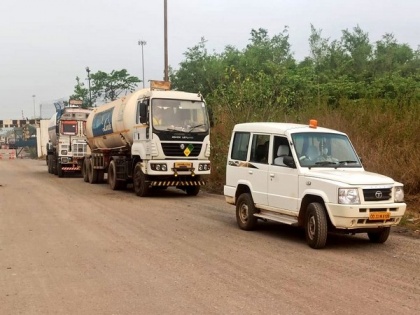 COVID-19: Odisha dispatches 15 tankers of medical oxygen for other states | COVID-19: Odisha dispatches 15 tankers of medical oxygen for other states