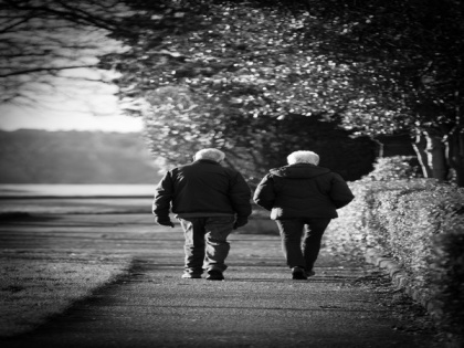 Vitamin D raises chances of walking in elderly people after hip fracture | Vitamin D raises chances of walking in elderly people after hip fracture