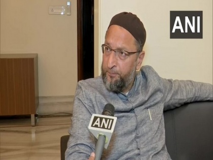 Instead of spreading hate, Yogi must first have courage to face parents of Dalit girl from Hathras: Owaisi | Instead of spreading hate, Yogi must first have courage to face parents of Dalit girl from Hathras: Owaisi
