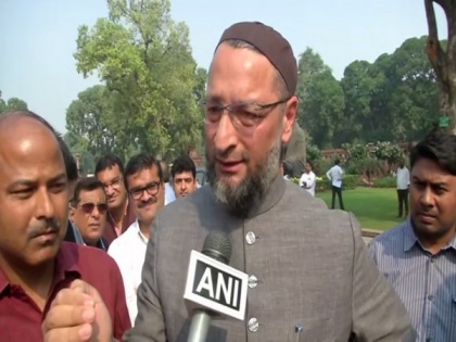 CAA 'miserably fails' on touchstone of Article 14: Owaisi in his petition to SC | CAA 'miserably fails' on touchstone of Article 14: Owaisi in his petition to SC