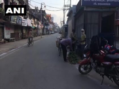 COVID-19: Prayagraj streets remain deserted amid weekend lockdown | COVID-19: Prayagraj streets remain deserted amid weekend lockdown COVID-19: Prayagraj streets remain deserted amid weekend lockdown | COVID-19: Prayagraj streets remain deserted amid weekend lockdown