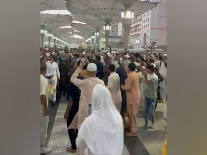 Saudi Arabia arrests Pakistanis for sloganeering against PM Shehbaz Sharif at Masjid-e-Nabawi | Saudi Arabia arrests Pakistanis for sloganeering against PM Shehbaz Sharif at Masjid-e-Nabawi
