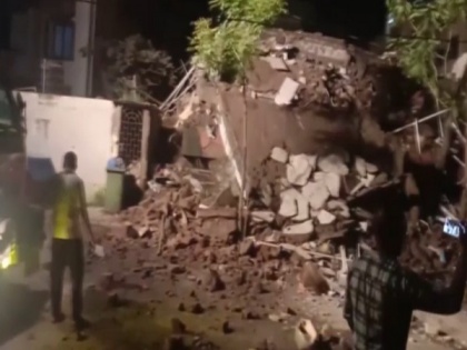 4-storey building collapses in Palghar, Maharashtra | 4-storey building collapses in Palghar, Maharashtra