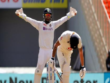 Rishabh Pant breaks Dhoni's record, becomes fastest Indian wicket-keeper to reach 100 dismissals in Test | Rishabh Pant breaks Dhoni's record, becomes fastest Indian wicket-keeper to reach 100 dismissals in Test