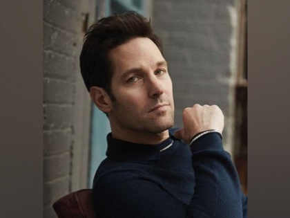 Tom Hanks, Tina Fey welcome Paul Rudd to the Five-Timers Club in 'Saturday Night Live' | Tom Hanks, Tina Fey welcome Paul Rudd to the Five-Timers Club in 'Saturday Night Live'