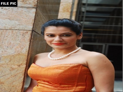 Model Payal Rohatgi detained for objectionable comment on Nehru | Model Payal Rohatgi detained for objectionable comment on Nehru