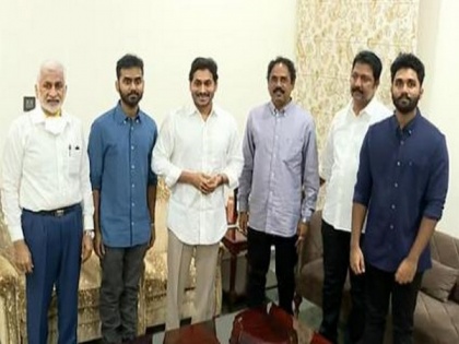Andhra: TDP MLA Vasupalli Ganesh joins YSRCP along with sons | Andhra: TDP MLA Vasupalli Ganesh joins YSRCP along with sons
