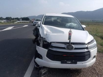 Car from Andhra minister's convoy hits bike, one killed | Car from Andhra minister's convoy hits bike, one killed