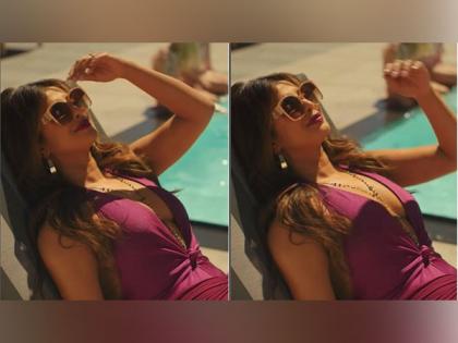 Priyanka sizzles in purple swimsuit, spends some 'Me Time' by pool | Priyanka sizzles in purple swimsuit, spends some 'Me Time' by pool