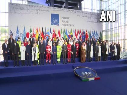 G20 Summit: Frontline health workers join PM Modi, other world leaders for 'family photo' | G20 Summit: Frontline health workers join PM Modi, other world leaders for 'family photo'