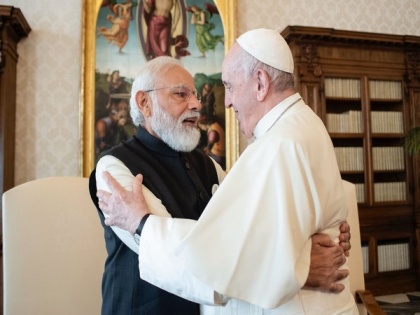 PM Modi briefs Pope Francis on ambitious initiatives taken by India for combating climate change | PM Modi briefs Pope Francis on ambitious initiatives taken by India for combating climate change