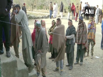 Voting underway in 4th phase of DDC polls in J-K | Voting underway in 4th phase of DDC polls in J-K