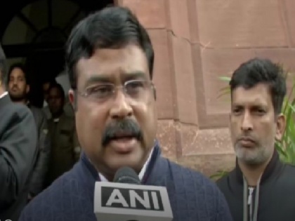 'Hollow person like Rahul Gandhi will find everything hollow,' says Dharmendra Pradhan | 'Hollow person like Rahul Gandhi will find everything hollow,' says Dharmendra Pradhan