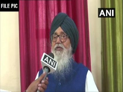 Parkash Singh Badal asks PM Modi to intervene for denying entry to Dhaliwal in India | Parkash Singh Badal asks PM Modi to intervene for denying entry to Dhaliwal in India Parkash Singh Badal asks PM Modi to intervene for denying entry to Dhaliwal in India | Parkash Singh Badal asks PM Modi to intervene for denying entry to Dhaliwal in India