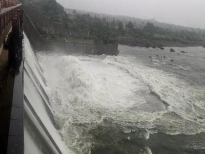 Dam gates in Andhra, Telangana lifted after heavy rain in both states | Dam gates in Andhra, Telangana lifted after heavy rain in both states Dam gates in Andhra, Telangana lifted after heavy rain in both states | Dam gates in Andhra, Telangana lifted after heavy rain in both states