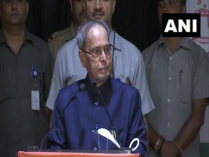 President Kovind, defence minister wish ex-President Mukherjee speedy recovery from COVID-19 | President Kovind, defence minister wish ex-President Mukherjee speedy recovery from COVID-19 President Kovind, defence minister wish ex-President Mukherjee speedy recovery from COVID-19 | President Kovind, defence minister wish ex-President Mukherjee speedy recovery from COVID-19