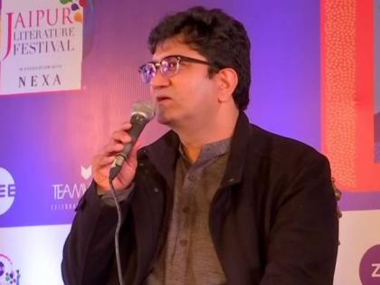 PM Modi attached to country, detached to personal gains: Prasoon Joshi | PM Modi attached to country, detached to personal gains: Prasoon Joshi