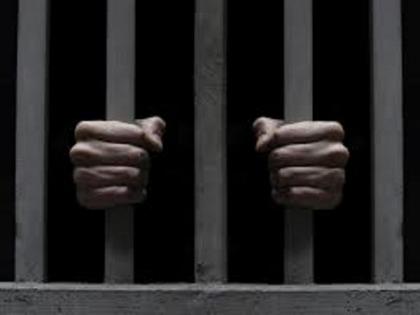 COVID-19 positive theft accused escapes from police custody in MP's Gwalior | COVID-19 positive theft accused escapes from police custody in MP's Gwalior