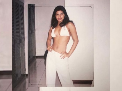 Priyanka Chopra relives 'Bindis and Bikinis' moment with never seen before 'Throwback Thursday' picture | Priyanka Chopra relives 'Bindis and Bikinis' moment with never seen before 'Throwback Thursday' picture