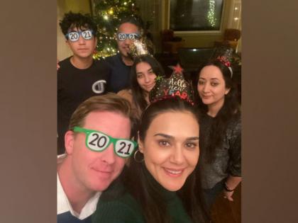 'Love & light always': Preity Zinta shares glimpse of New Year bash, sends good wishes | 'Love & light always': Preity Zinta shares glimpse of New Year bash, sends good wishes 'Love & light always': Preity Zinta shares glimpse of New Year bash, sends good wishes | 'Love & light always': Preity Zinta shares glimpse of New Year bash, sends good wishes