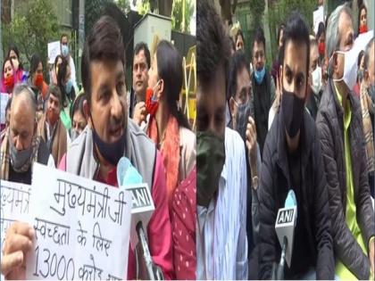 Delhi BJP leaders protest outside Kejriwal's residence over MCD funds | Delhi BJP leaders protest outside Kejriwal's residence over MCD funds